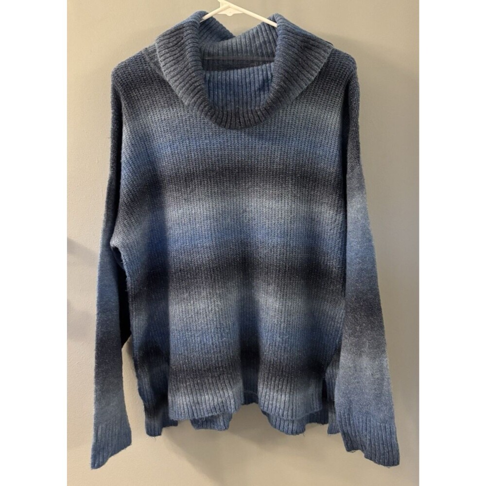 Time and Tru - Long Sleeve Striped Blues Fuzzy Turtleneck Sweater - Size L